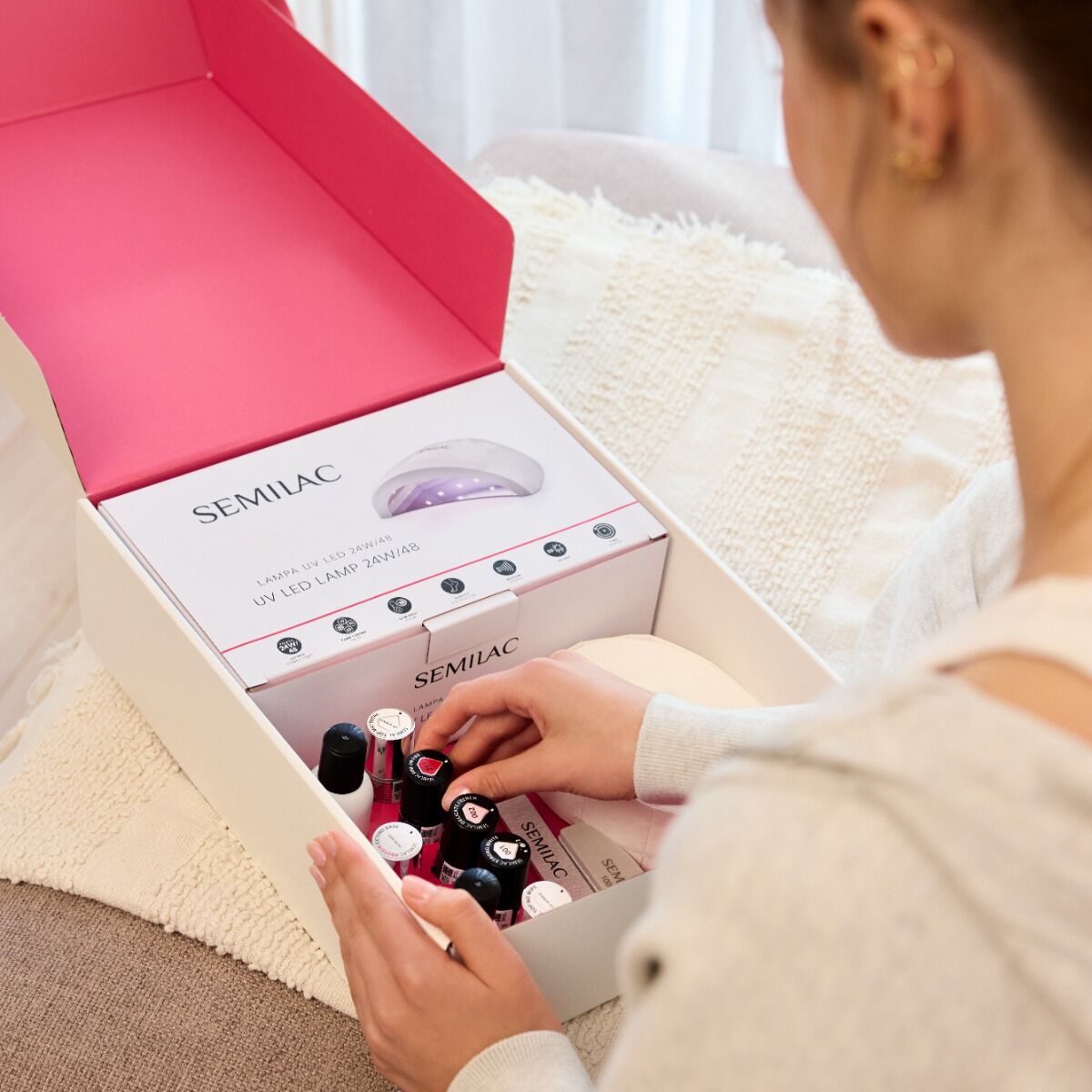 Gelpolish Startsæt Pro inkl. 3 Valgfri Gelpolish Farver - LOVE ME-UV Hybrid Startsæt-Semilac-NR Kosmetik