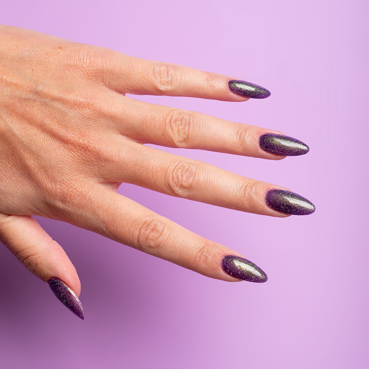 Gelpolish 825 Cyber Violet - 7 ml-CAT EYE-Semilac-NR Kosmetik