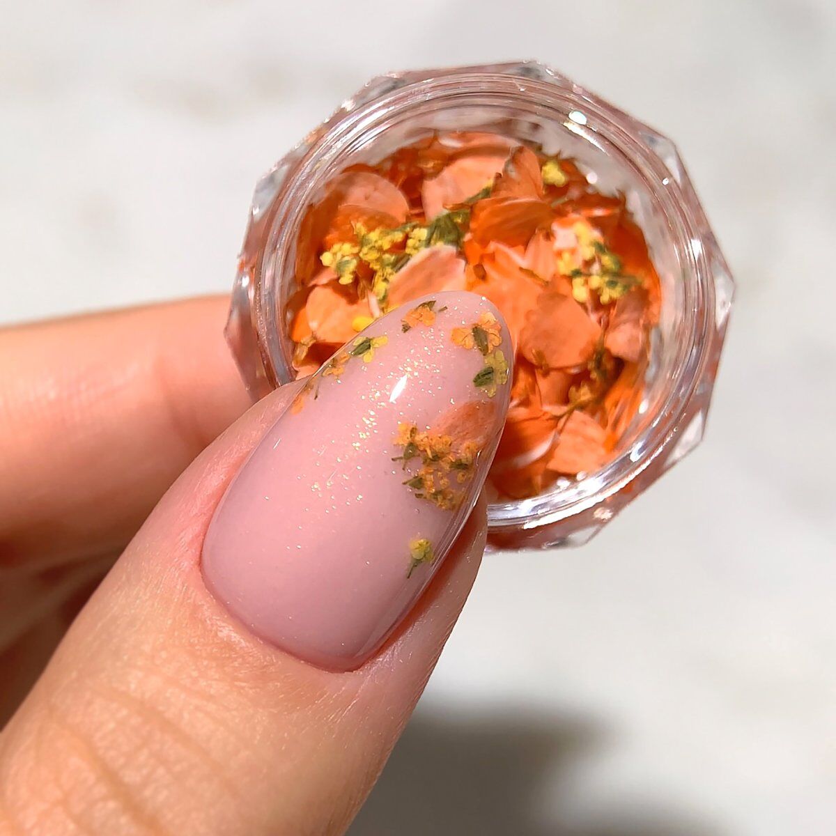 Flower Flakes - Golden Sunset - 0,3g-nail art pynt-Semilac-NR Kosmetik
