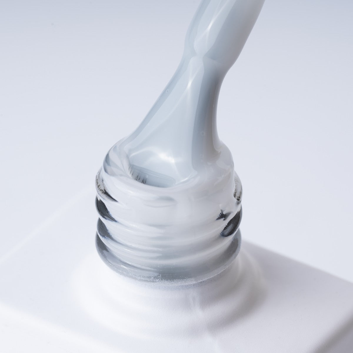 Milky Top Coat No Wipe - 10 ml (BESKADIGEDE VARER)-UV Hybrid TOP/BASE-Inveray-NR Kosmetik