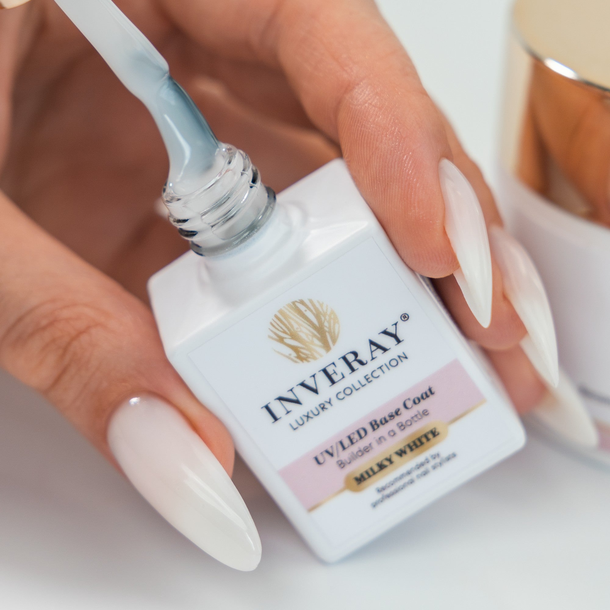 Base Coat - Builder in a Bottle MILKY WHITE - 10 ml-UV Hybrid TOP/BASE-Inveray-NR Kosmetik