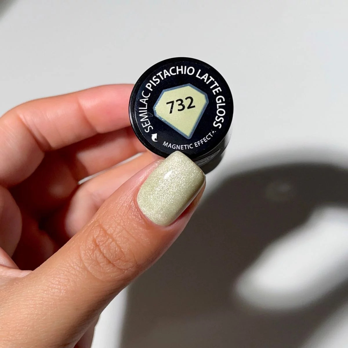 Gelpolish 732  Pistachio Latte Gloss 7 ml 